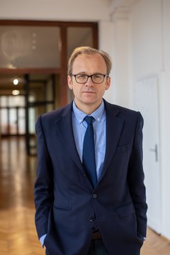 prof. dr hab. Maciej Czerwiński